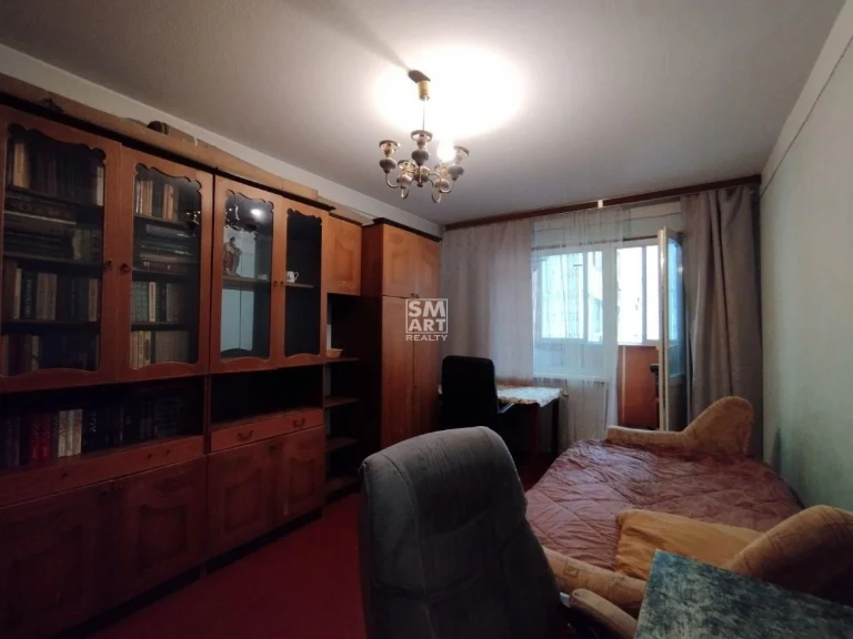 Продаж 3-к.квартири з хорошим плануванням, біля метро, вул.С