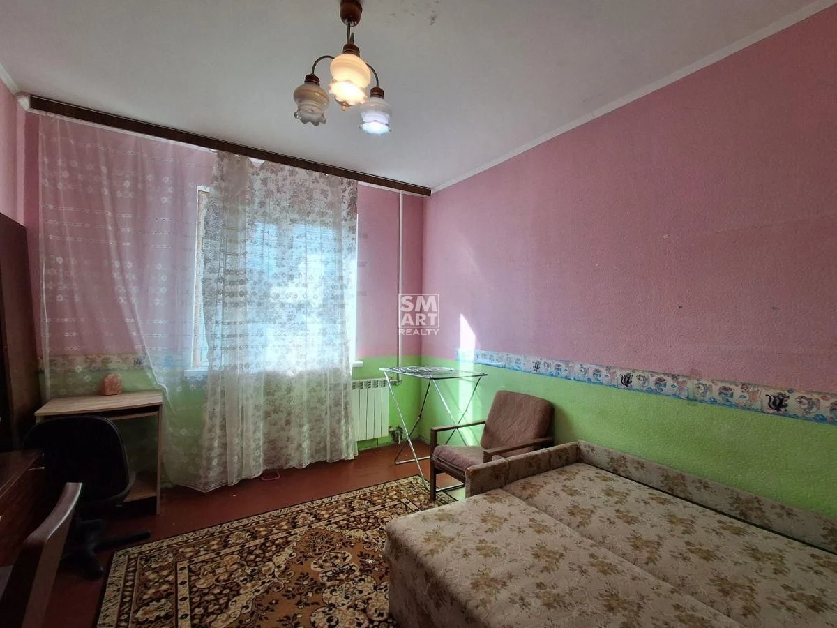 Продаж 3-к.квартири з хорошим плануванням, біля метро, вул.С