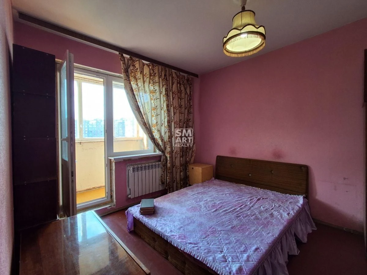 Продаж 3-к.квартири з хорошим плануванням, біля метро, вул.С