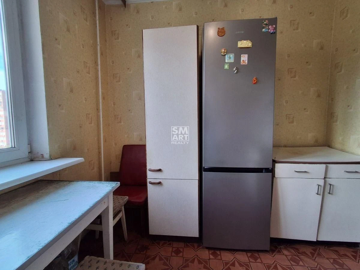 Продаж 3-к.квартири з хорошим плануванням, біля метро, вул.С