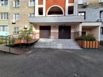 Продаж 3-к.квартири з хорошим плануванням, біля метро, вул.С