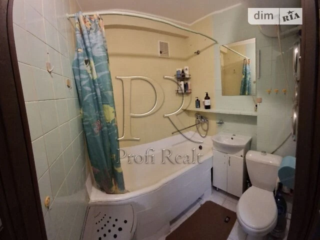 Sale of 1-room apartment 31.5 sq. m. on Bereznyakivska Street 6 • ID