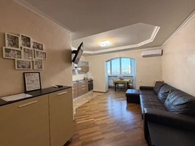 Драгоманова, 31б, Генератор
