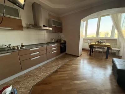 Драгоманова, 31б, Генератор