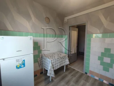 Продаж 3 кімнатна квартира Шухевича 8/Райдужний масив/Воскре