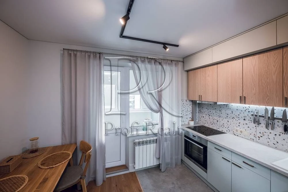 1-room apartment for sale, Vasylya Poryk St. 17/Vinogradar/