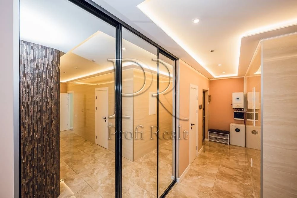 2-room apartment for sale at Avtozavodska Street, 29A