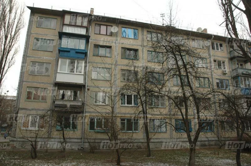 Сдается 2-комнатная квартира 43 м², проспект Верховної Ради, 14