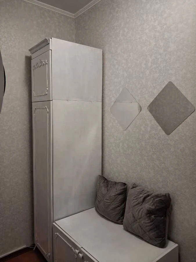 For Rent Long Term 1-Bedroom Apartment, Kyiv, Dniprovsk, Darnitsky District