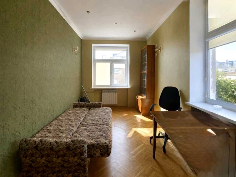 Квартира. Київ, Сімферопольська вул.