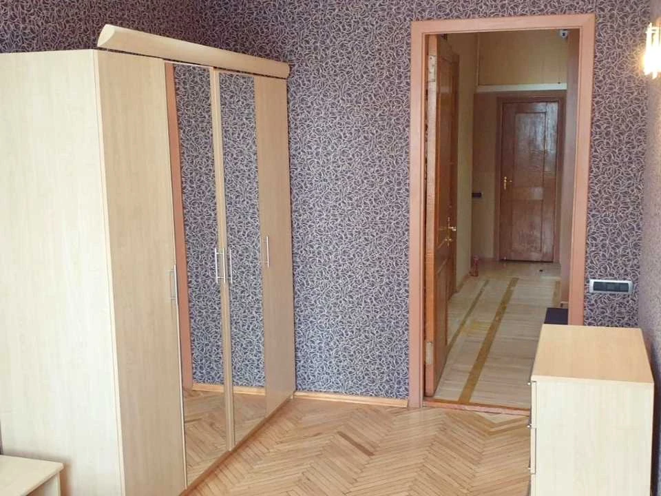 Квартира. Київ, Сімферопольська вул.