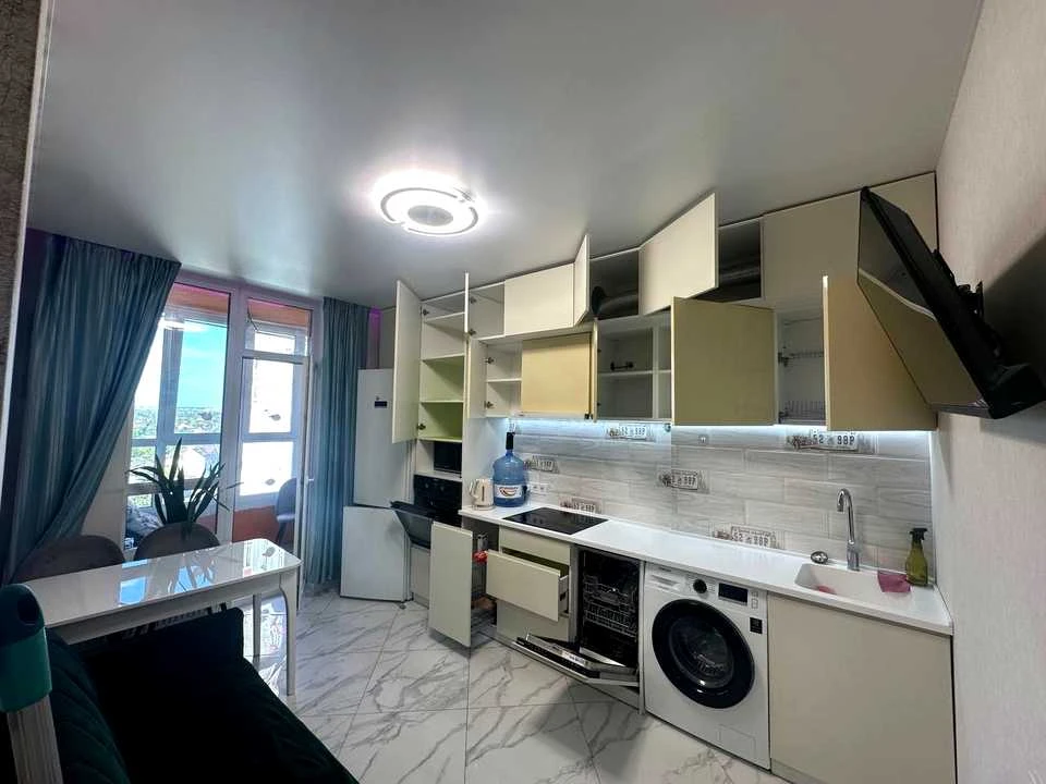 Apartment. Kahovska st.