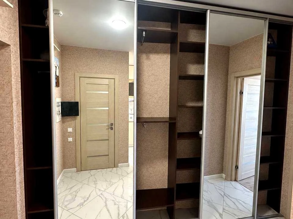 Apartment. Kahovska st.