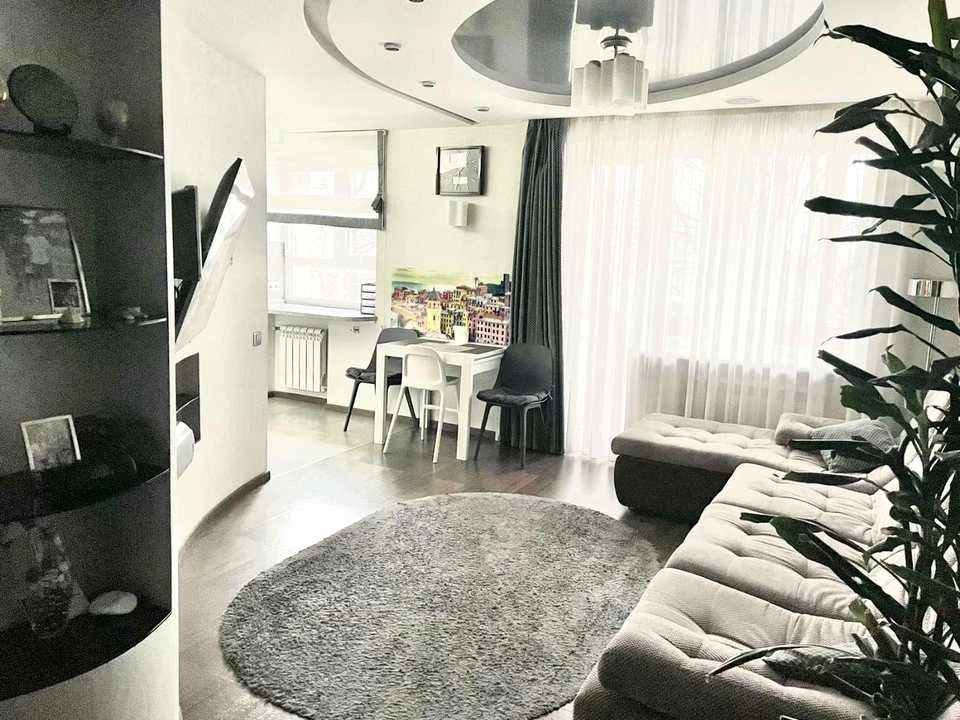 Apartment. Dnipro, Oleksandra Polya st.