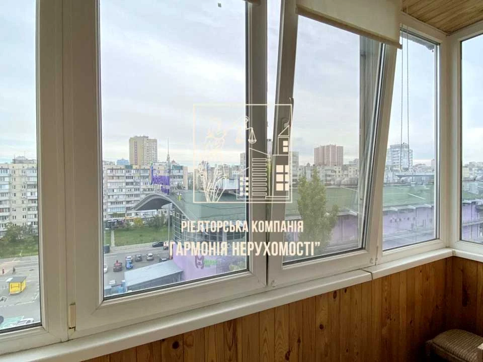 Квартира. Київ, Оболонський просп.