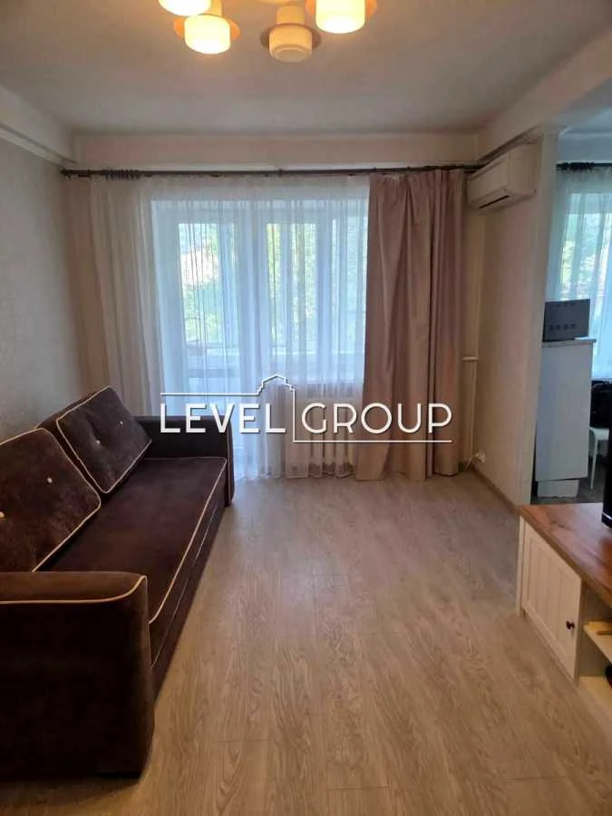 Продається 2-кімнатна квартира (48 м²) у Києві, Печерський район