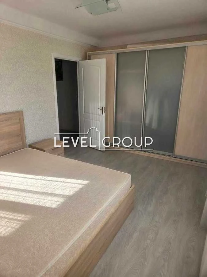 Продається 2-кімнатна квартира (48 м²) у Києві, Печерський район