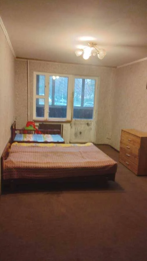 Продам 3-к квартиру Київ, Святошинський, Булгакова вул, 5