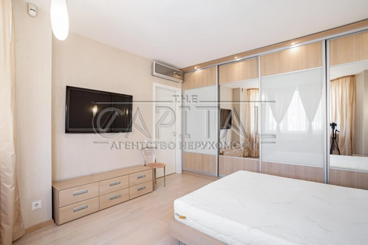 Светлая просторная 3-комнатная квартира, 110 м2/14 этаж в Дарницком