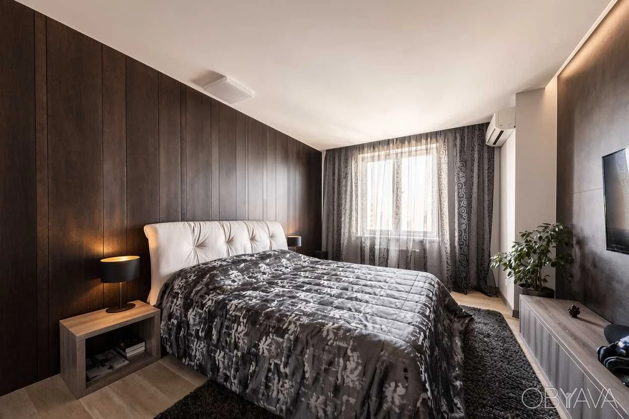 Более 4 комнатная квартира, 170.00 кв.м