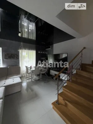 Sale of a two-story townhouse with a plot of 10 acres, 140 sq m