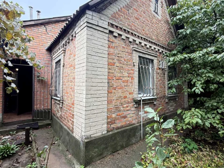 House. Zaporizhya, Petra Buzuka st.
