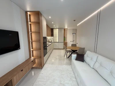 Urgent! 1-room apartment with renovated