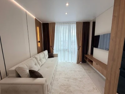 Urgent! 1-room apartment with renovated