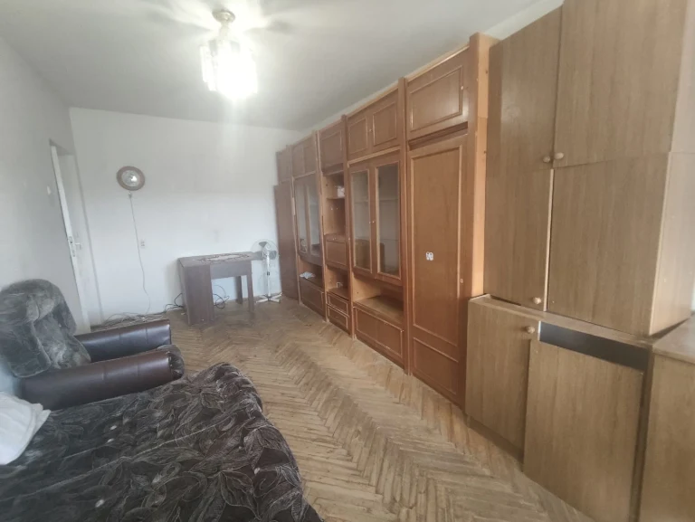 Продается квартира с отдельными комнатами