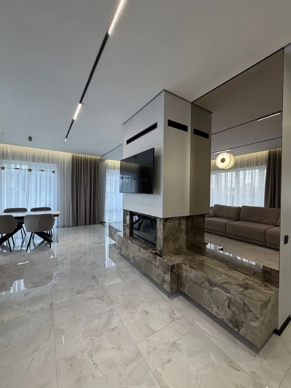 House for sale in Red Mountains! Very good, quality renovation