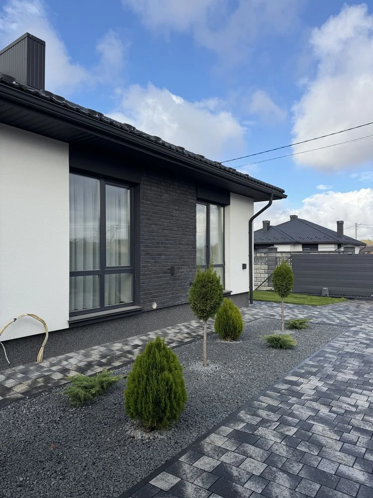 House for sale in Red Mountains! Very good, quality renovation