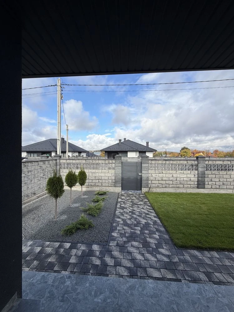 House for sale in Red Mountains! Very good, quality renovation