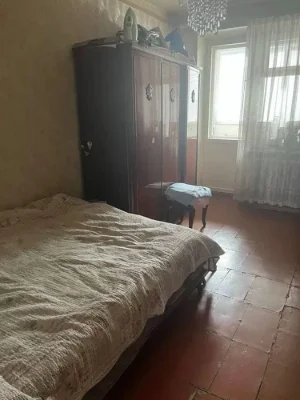 Продам 3-комн квартиру в районе Каруны ул.