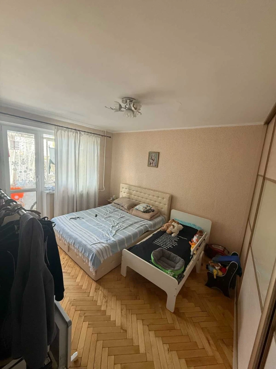 Продажа 2-комнатной квартиры, улица Червона Калина, 75000 долларов США, возможен торг