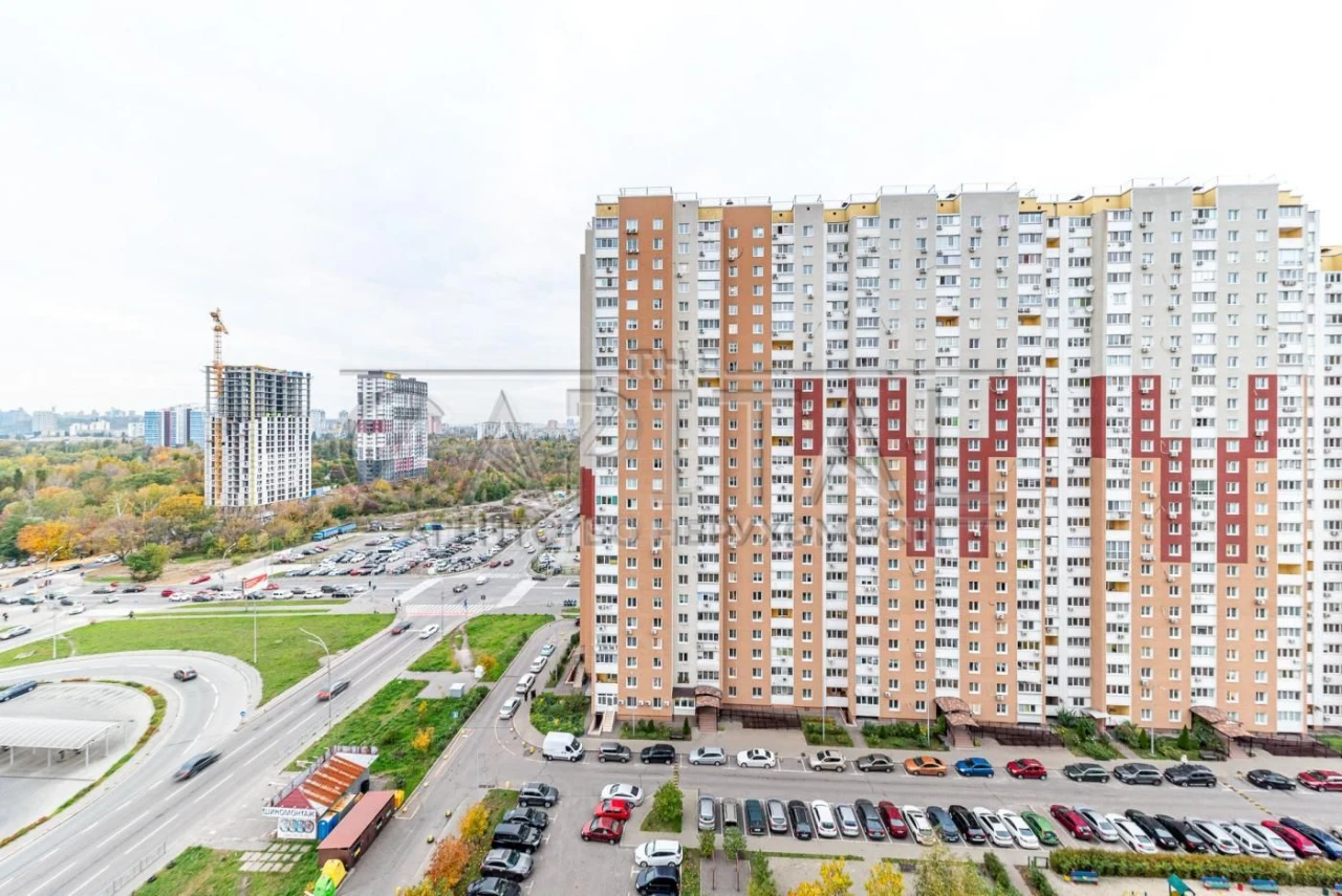 Просторная и уютная 2-комнатная квартира 82м2/14 этаж, ул. Пчилки