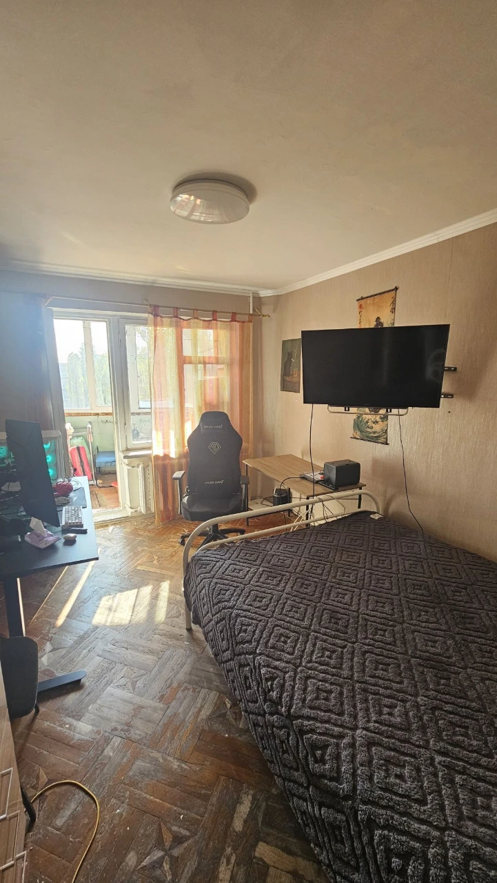 Продается 3х ком.кв.на Люстдовской дороге 152/4