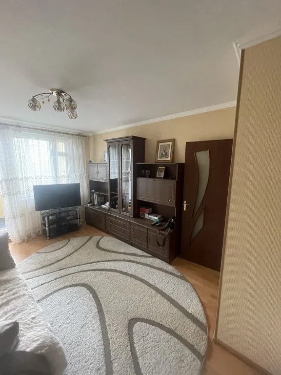 1 bedroom apartment on Dovzhenka/BAM