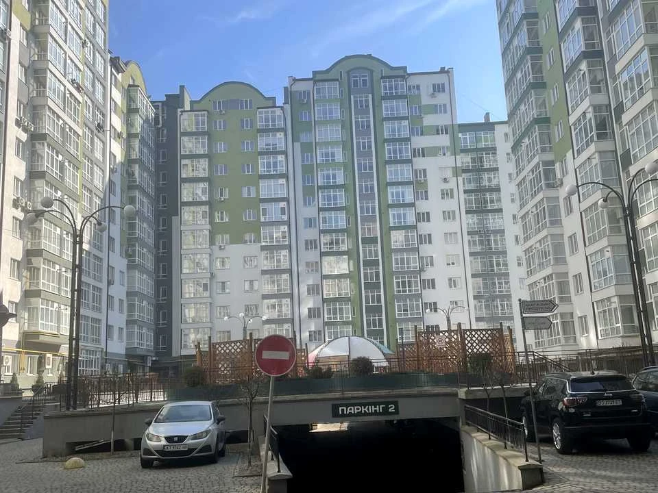 Apartment. Ivano-Frankivsk, Vysochana st.