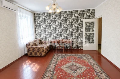 1-кімнатна на Балківській — 40,2 м², 2 лоджії, 10 хв до Цент