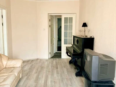 Apartment. Mechnikova st.