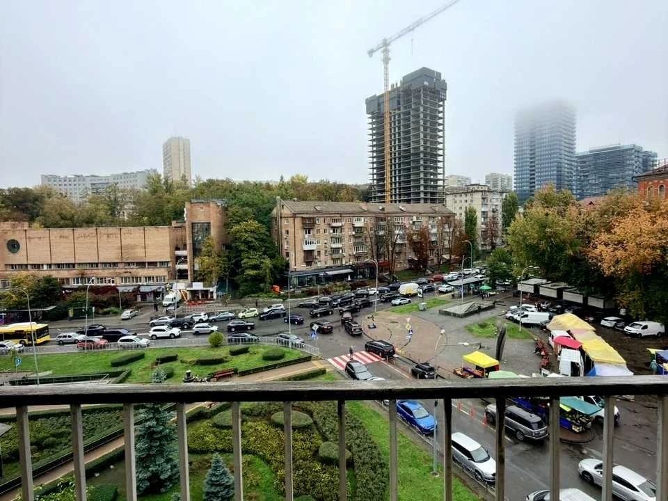 Apartment. Mechnikova st.