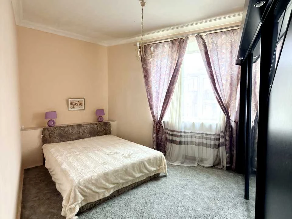 Apartment. Mechnikova st.