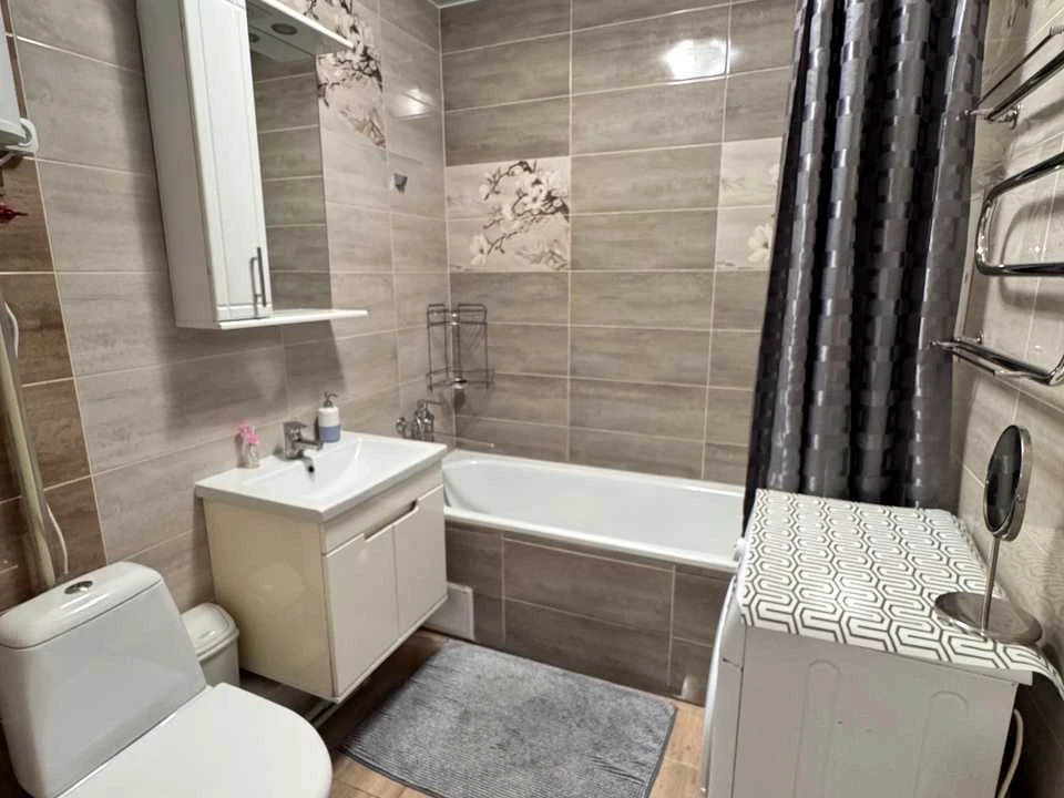 Apartment. Dragomannova Street, Kyiv