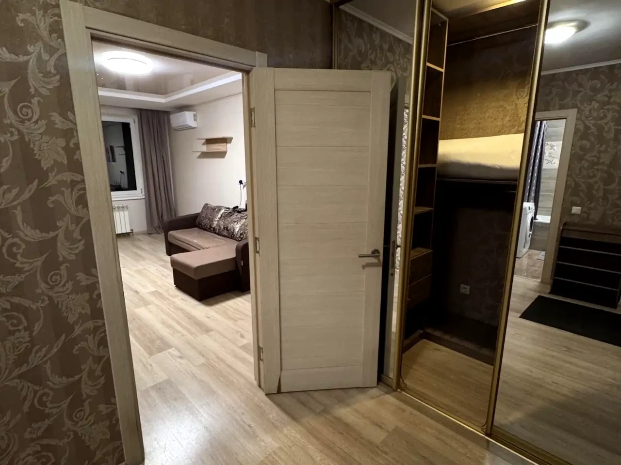 Rent 1-bedroom apartment 49 sq.m. 16/17 floor