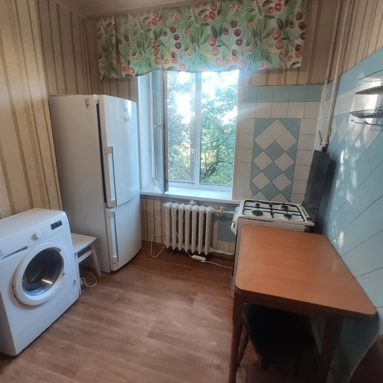 For Sale by Owner, NO Commission, 1-bedroom apartment, 38 sq m, 2nd floor, GAS