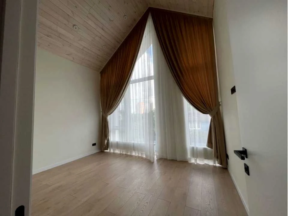 House. 191 Sadova St, Kyiv