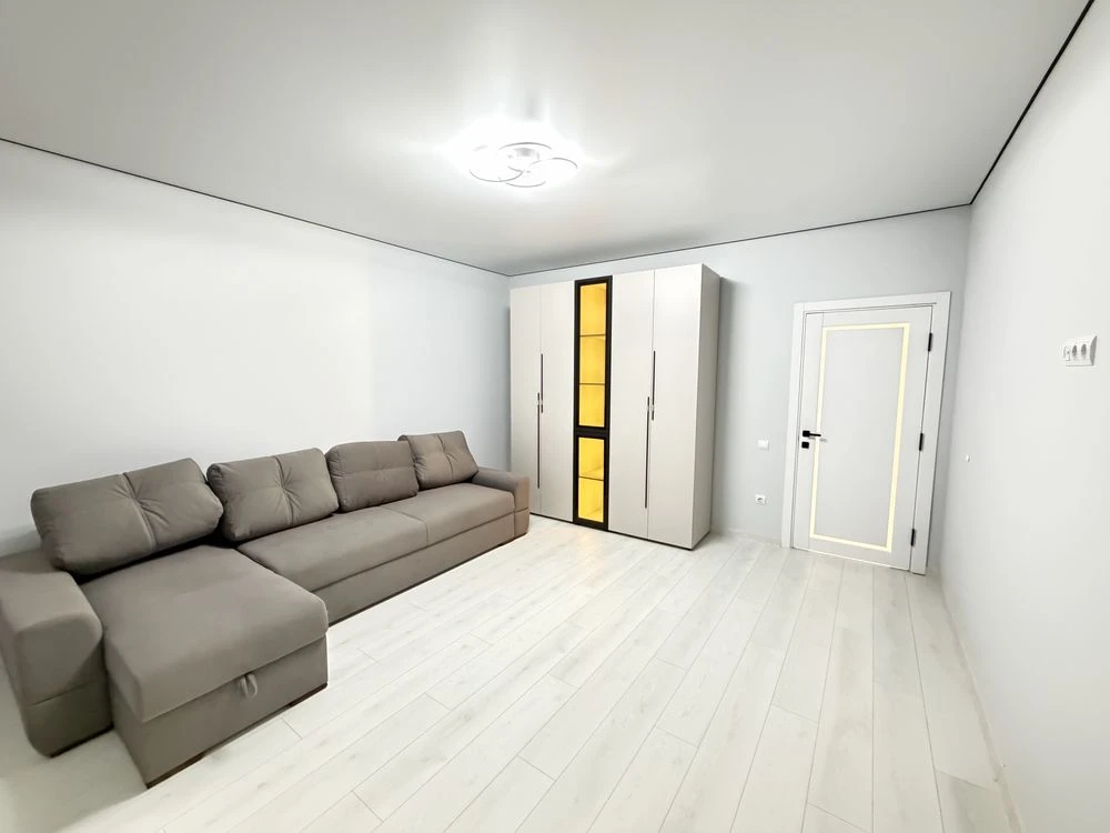 2 room, 80 sq.m for sale