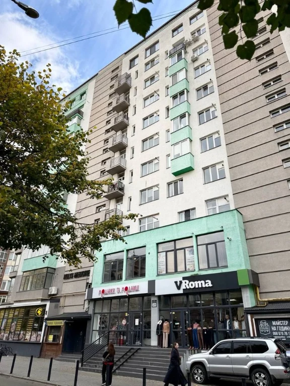 Spectacular three-room apartment with a terrace in the very center of the city!