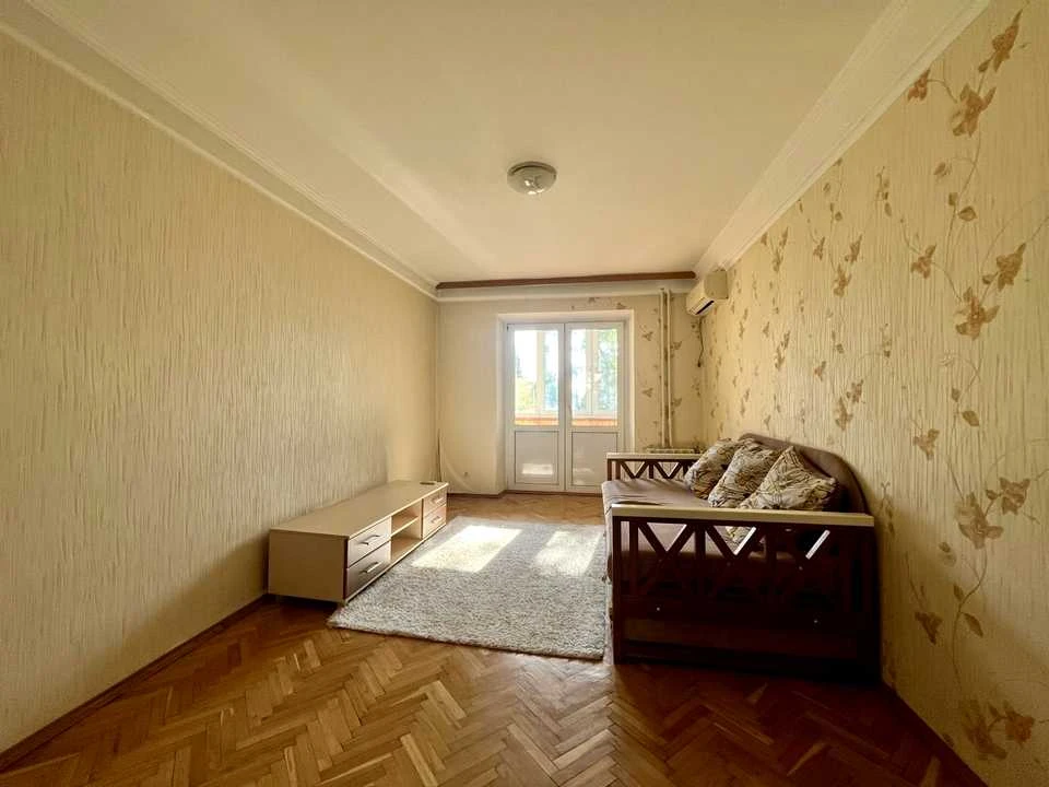 Квартира. Київ, вулиця Раїси Окіпної