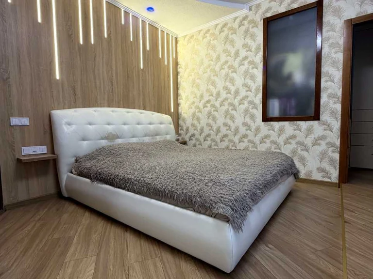 Apartment. Volodymyr Iasyuk Street, Dnipro